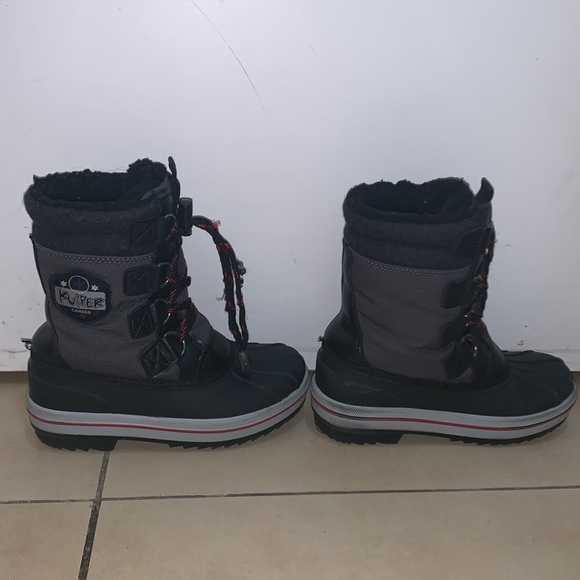 Boys winter boots! EUC! - Picture 2 of 8